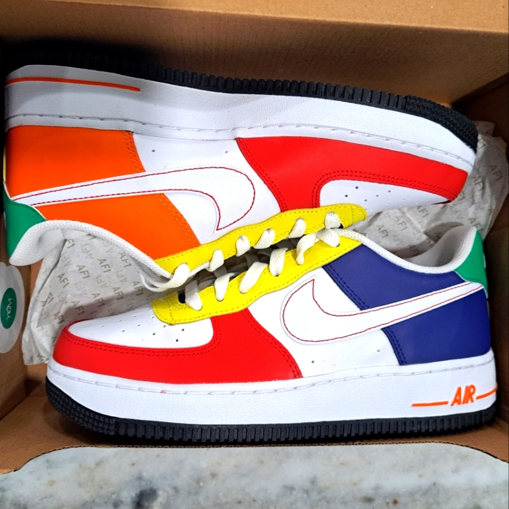 Bog kids size 6 Nike Air force 1